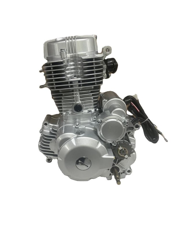 High-efficiency cooling balance shaft 5-speed 250cc motorcycle engine