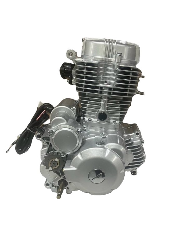 High-efficiency cooling balance shaft 5-speed 250cc motorcycle engine